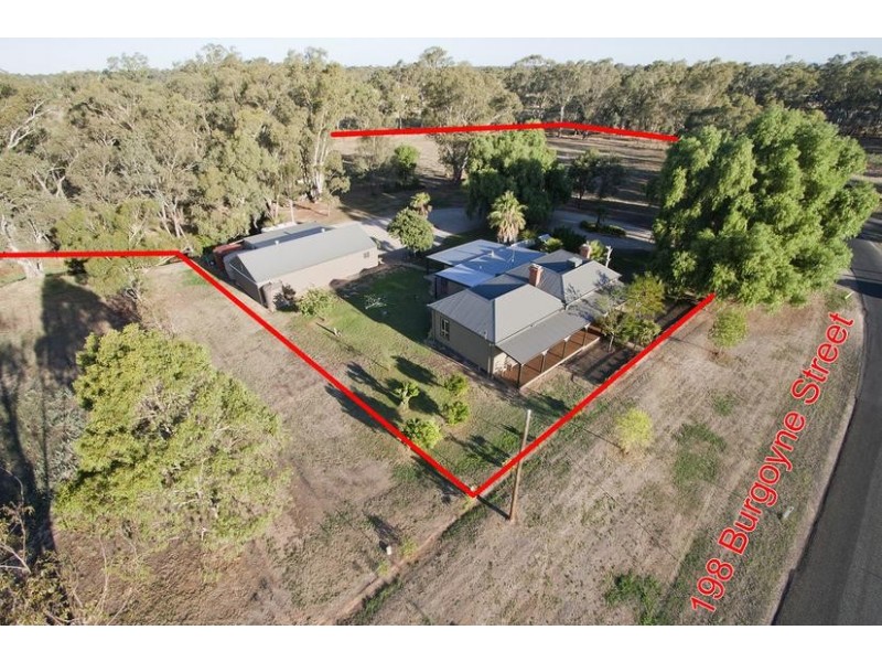 9 Rathlin Avenue, Junortoun VIC 3551