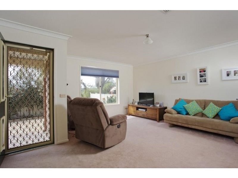 33 Queen Street, Kangaroo Flat VIC 3555