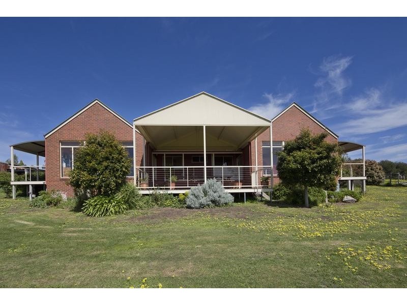 90 Ford Road, Harcourt North VIC 3453