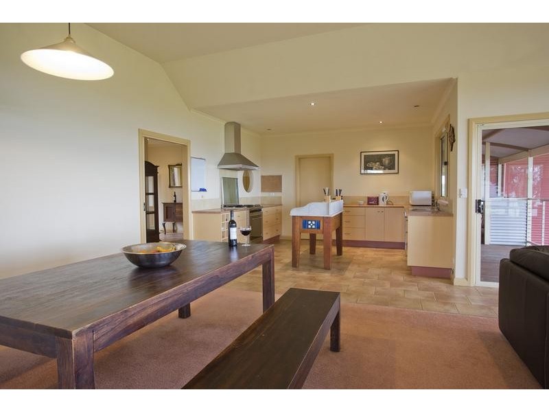 90 Ford Road, Harcourt North VIC 3453