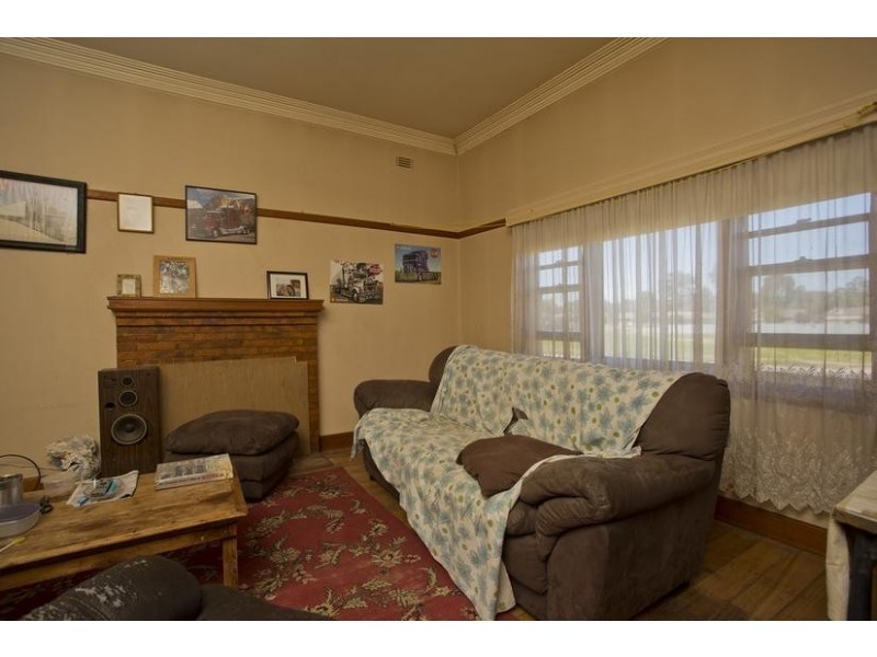 20 Sparrowhawk Road, Long Gully VIC 3550