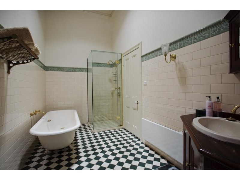 32 Ronald Drive, Mandurang VIC 3551