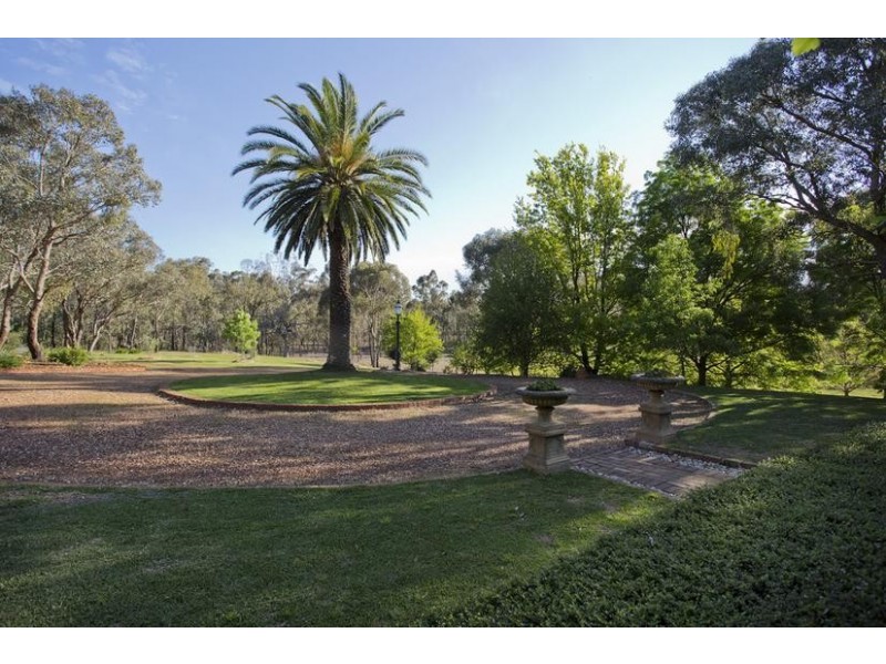 32 Ronald Drive, Mandurang VIC 3551