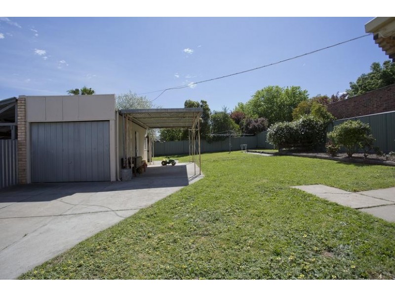 3 Burrell Street, Flora Hill VIC 3550