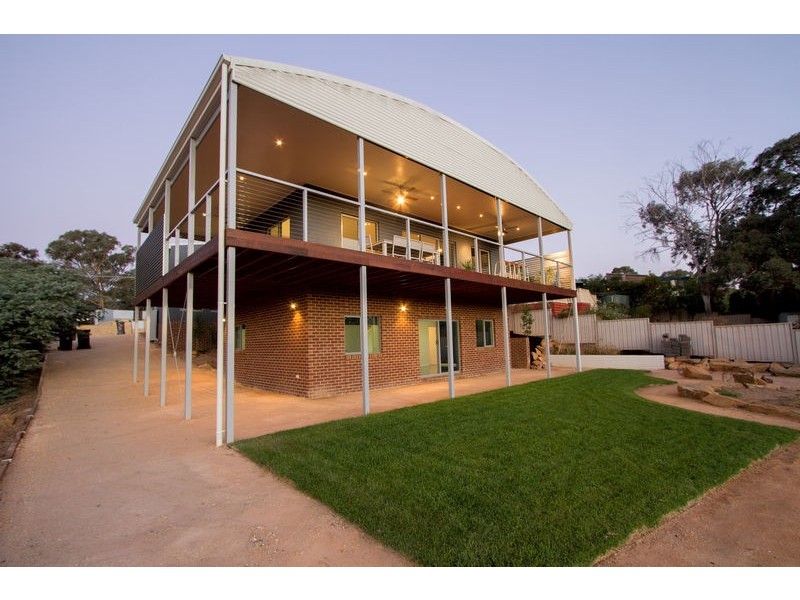 16 Barton Court, Flora Hill VIC 3550