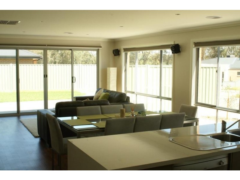 44 Lower Beckhams Road, Maiden Gully VIC 3551