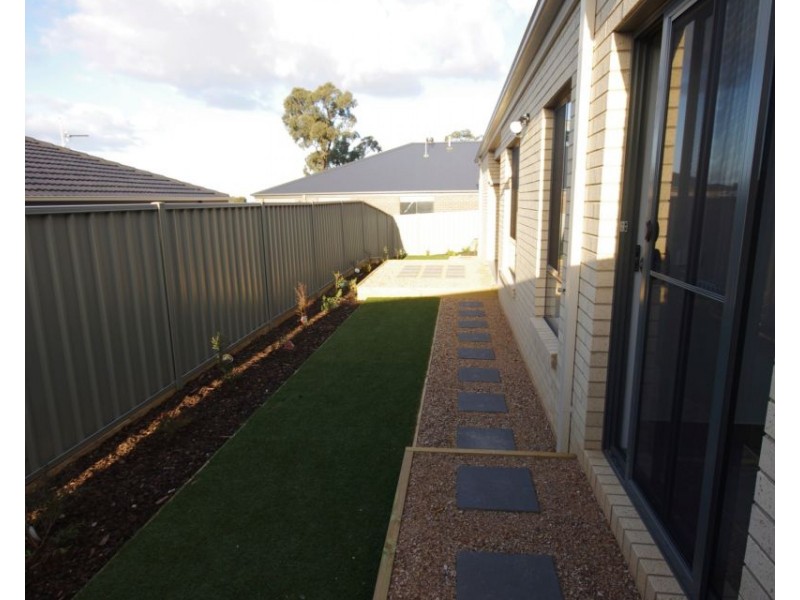 18 Futura Avenue, Golden Square VIC 3555