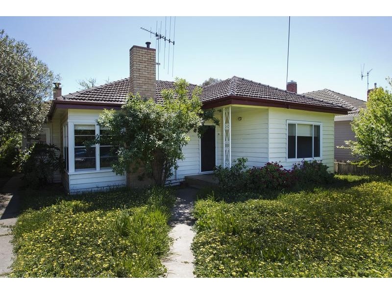 20 Carpenter Street, Kangaroo Flat VIC 3555
