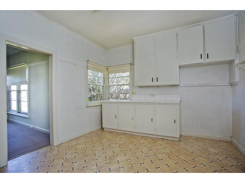 20 Carpenter Street, Kangaroo Flat VIC 3555