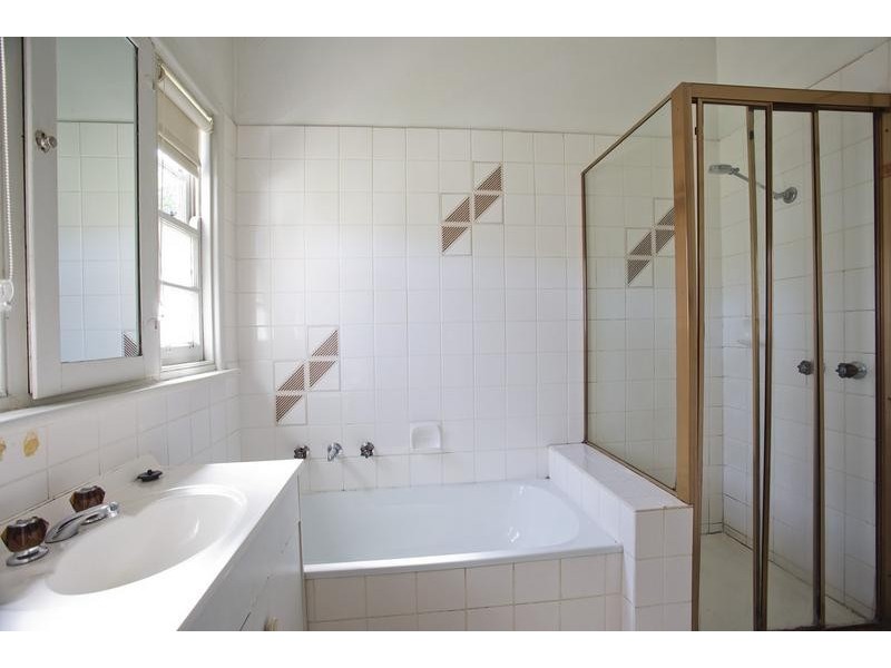 20 Carpenter Street, Kangaroo Flat VIC 3555