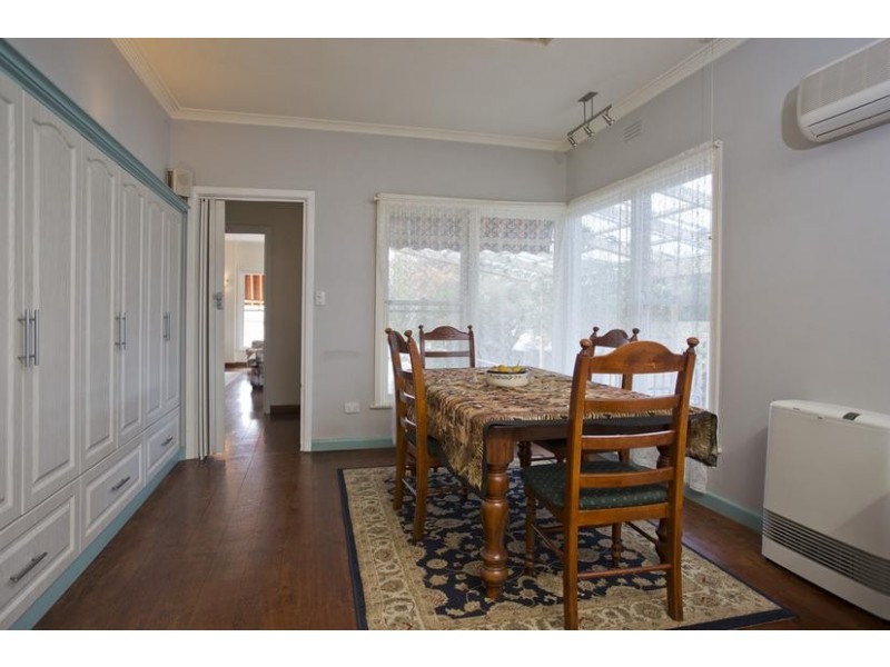 4 Hollow Street, Golden Square VIC 3555