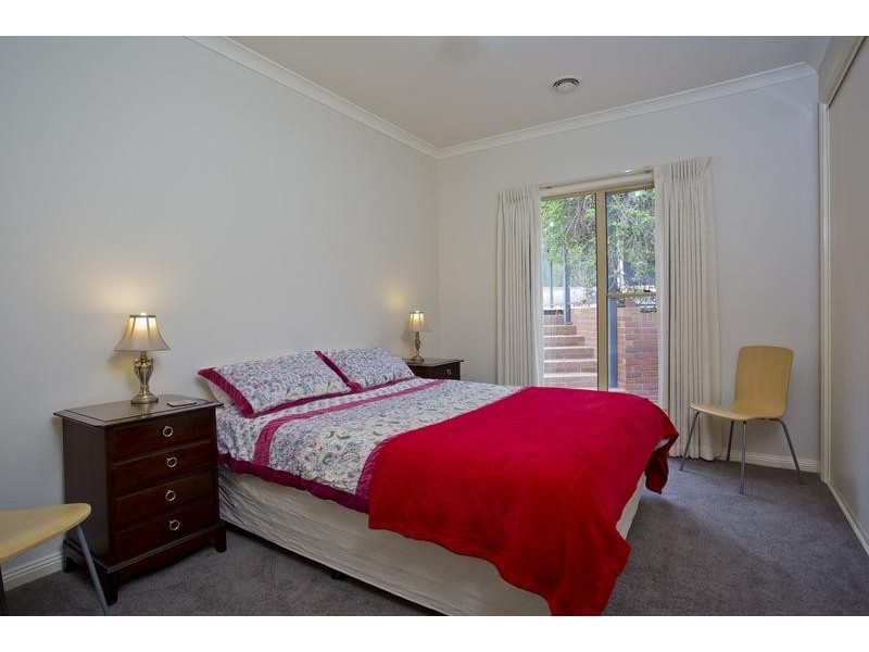 7 Sandstone Rise, Strathdale VIC 3550