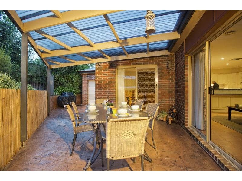 7 Sandstone Rise, Strathdale VIC 3550