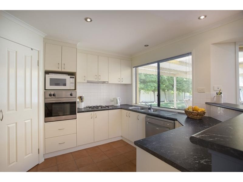 14 Glenshael Court, Strathfieldsaye VIC 3551