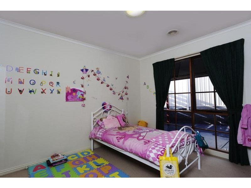 3 Kooyong Close, Kennington VIC 3550