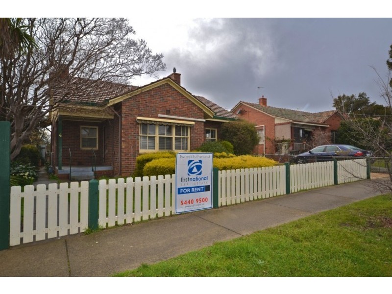 4 Churchill Avenue, Flora Hill VIC 3550