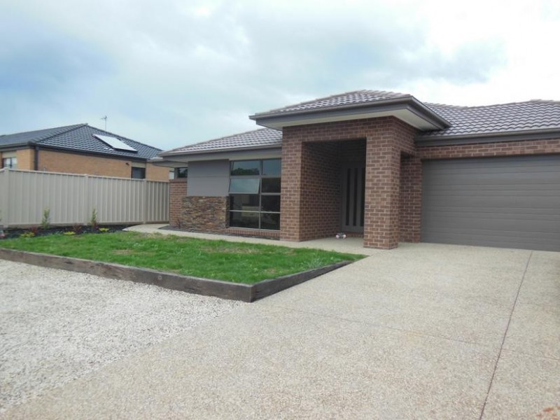 84 Bassett Drive, Strathfieldsaye VIC 3551