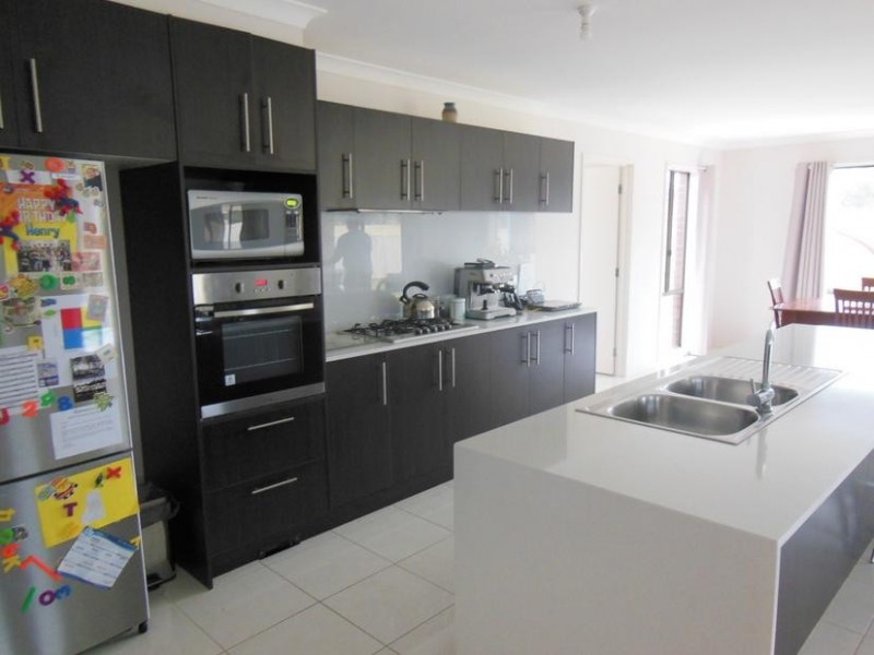 84 Bassett Drive, Strathfieldsaye VIC 3551