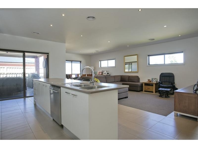 24 Midas Court, Strathfieldsaye VIC 3551
