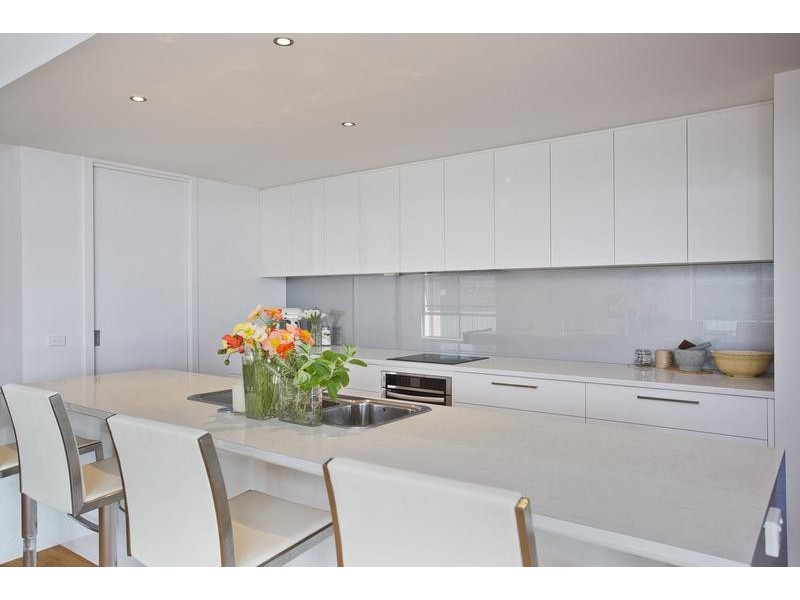 8 Lyndam Avenue, Maiden Gully VIC 3551