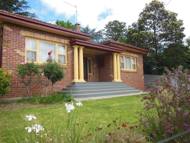 10 Echuca Street, Quarry Hill VIC 3550