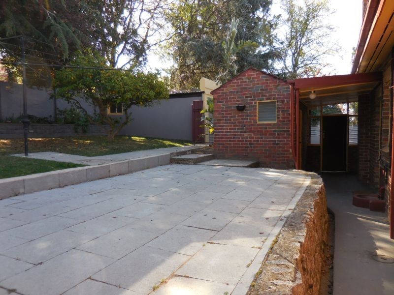 10 Echuca Street, Quarry Hill VIC 3550