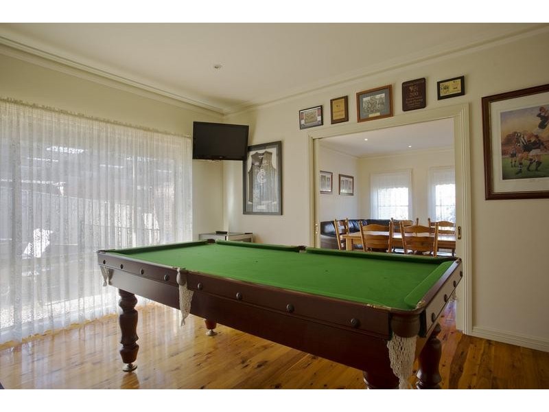 28 Derby Grove, Flora Hill VIC 3550