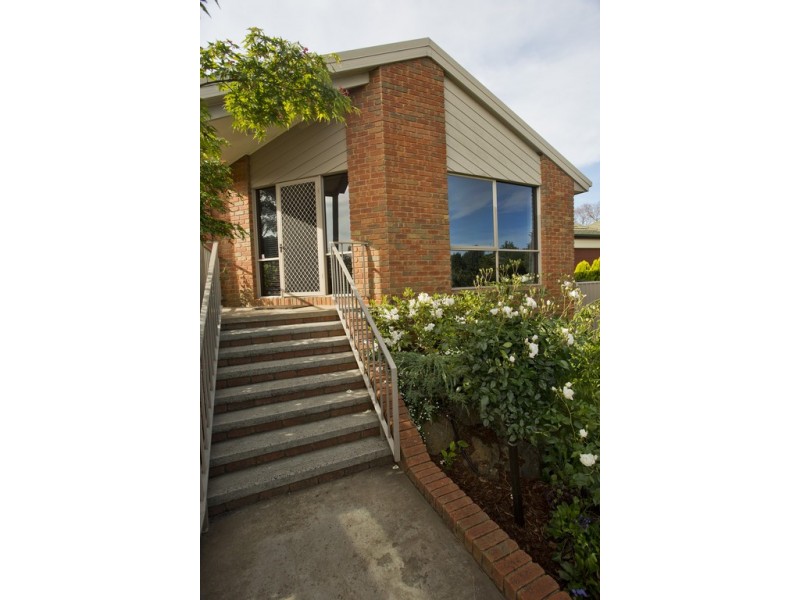 1 Essex Court, Strathdale VIC 3550
