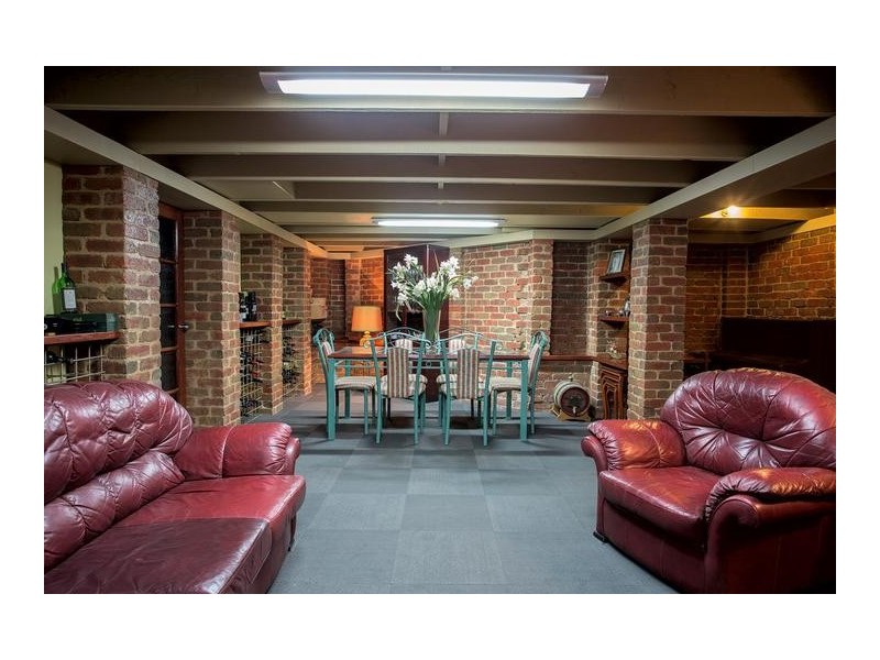 1 Essex Court, Strathdale VIC 3550