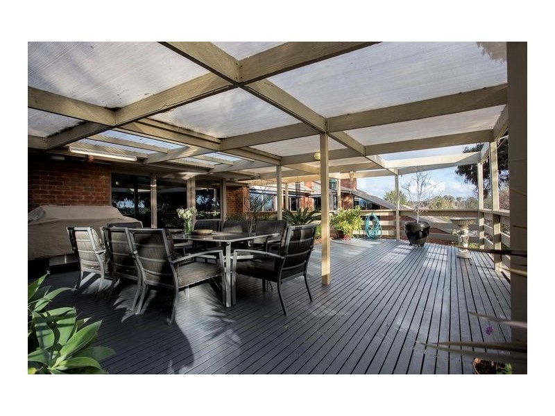 1 Essex Court, Strathdale VIC 3550