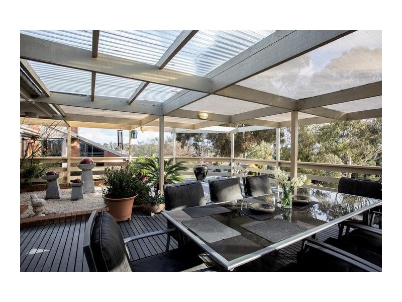 1 Essex Court, Strathdale VIC 3550