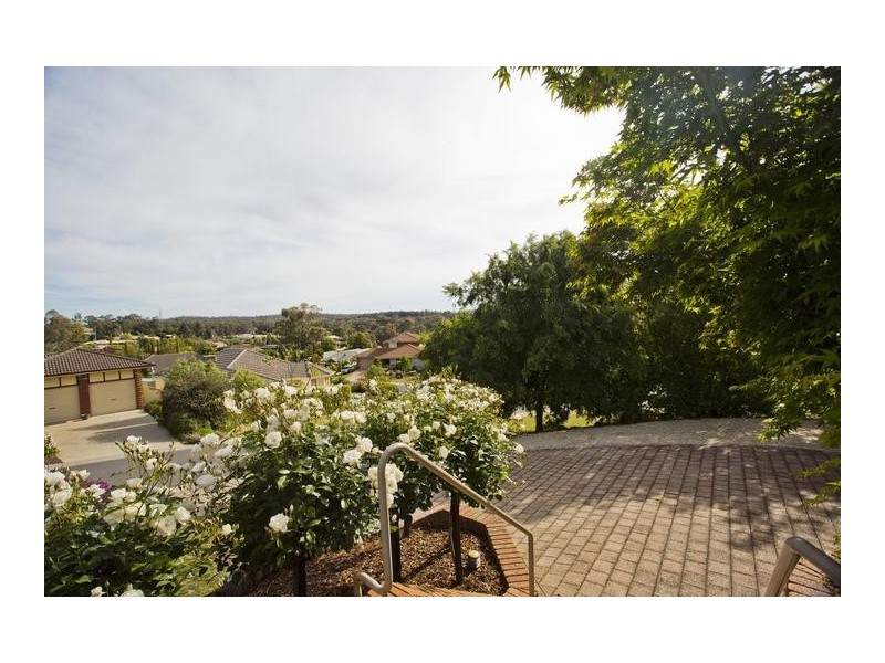 1 Essex Court, Strathdale VIC 3550