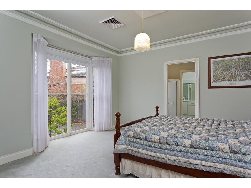 4 Harrods Court, Strathdale VIC 3550