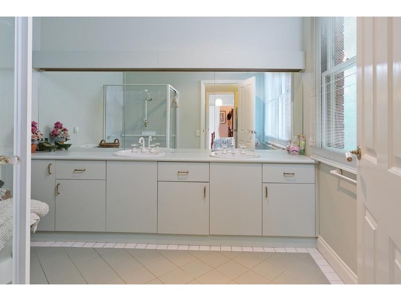 4 Harrods Court, Strathdale VIC 3550