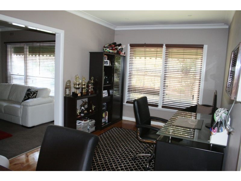 6 Fifth Avenue, White Hills VIC 3550