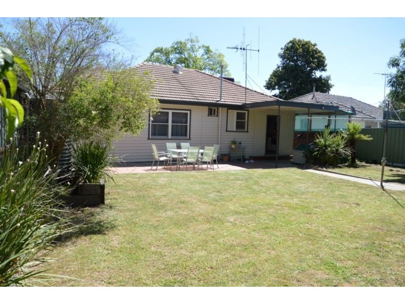 6 Fifth Avenue, White Hills VIC 3550