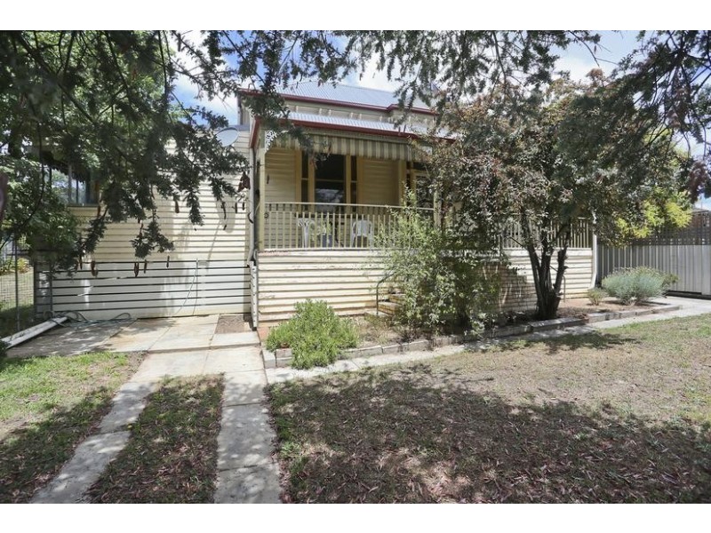 50 Pallett Street, Golden Square VIC 3555