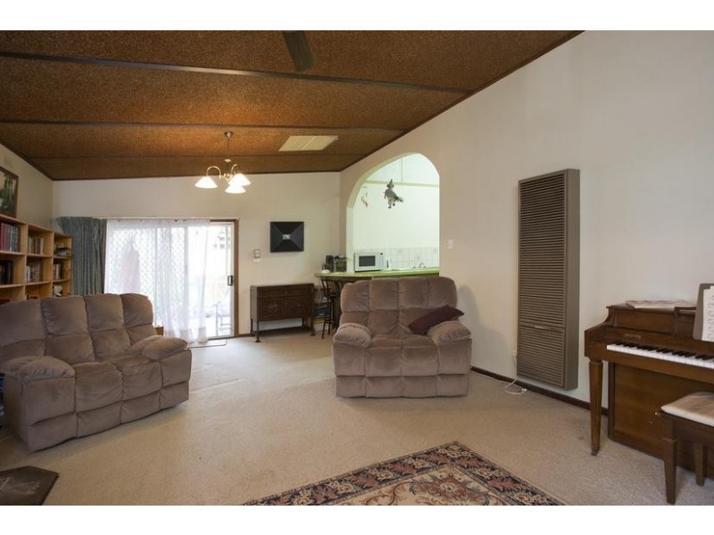 50 Pallett Street, Golden Square VIC 3555