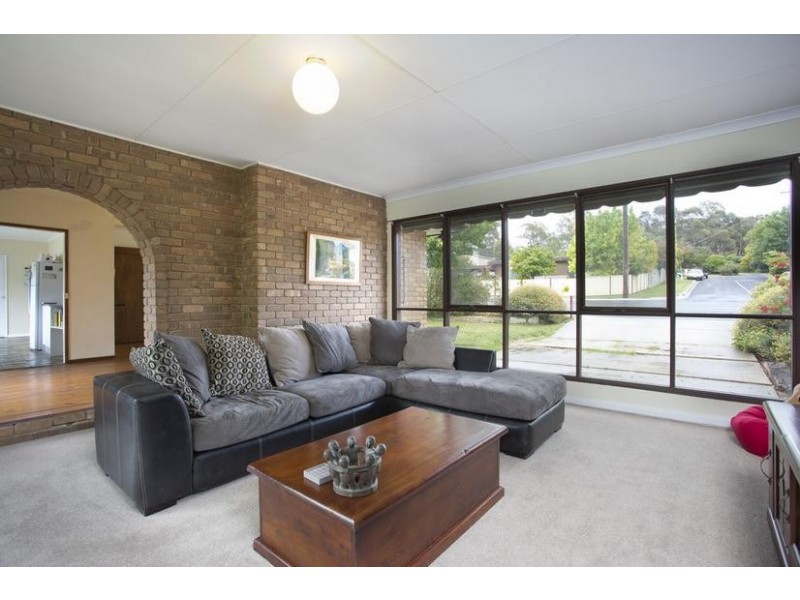 235 MacKenzie Street West, Kangaroo Flat VIC 3555