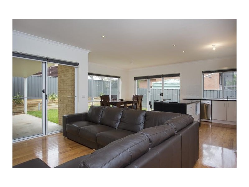 2/10 Gordon Street, Spring Gully VIC 3550