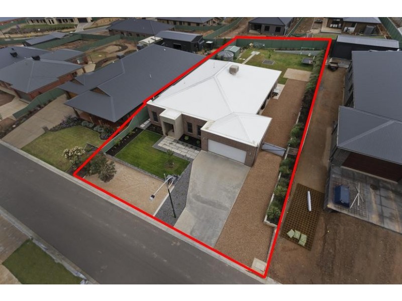 5 Fellows Place, Maiden Gully VIC 3551