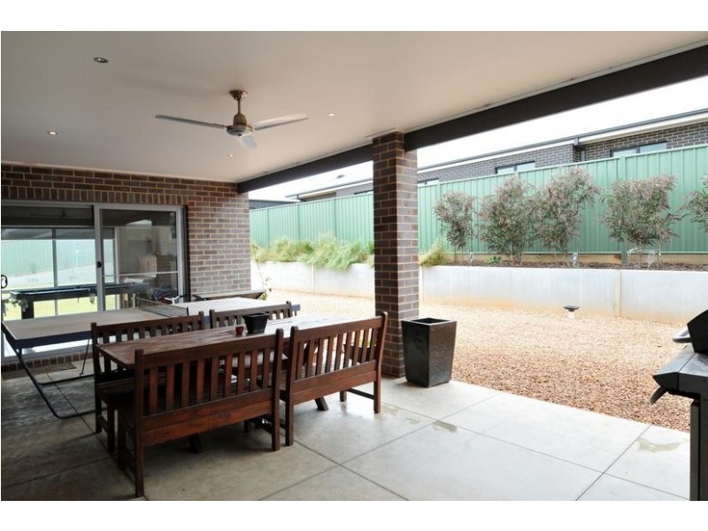 5 Fellows Place, Maiden Gully VIC 3551