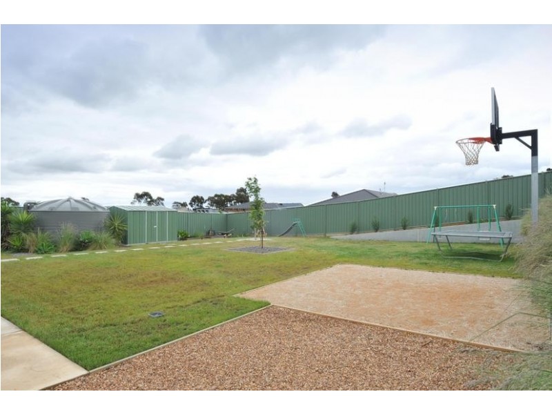 5 Fellows Place, Maiden Gully VIC 3551
