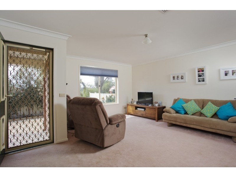 33 Queen Street, Kangaroo Flat VIC 3555