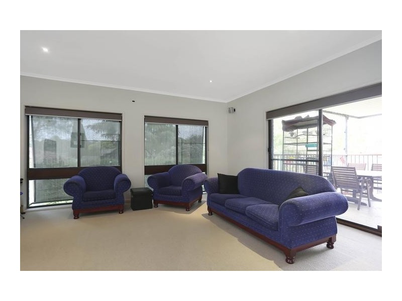 83 Harley Street, Strathdale VIC 3550