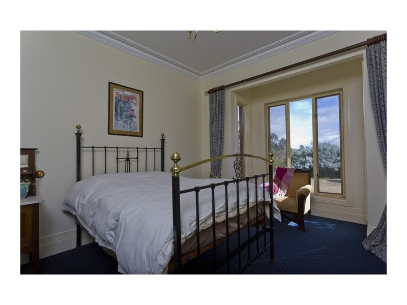 251 Pinjarra Drive, Lockwood South VIC 3551