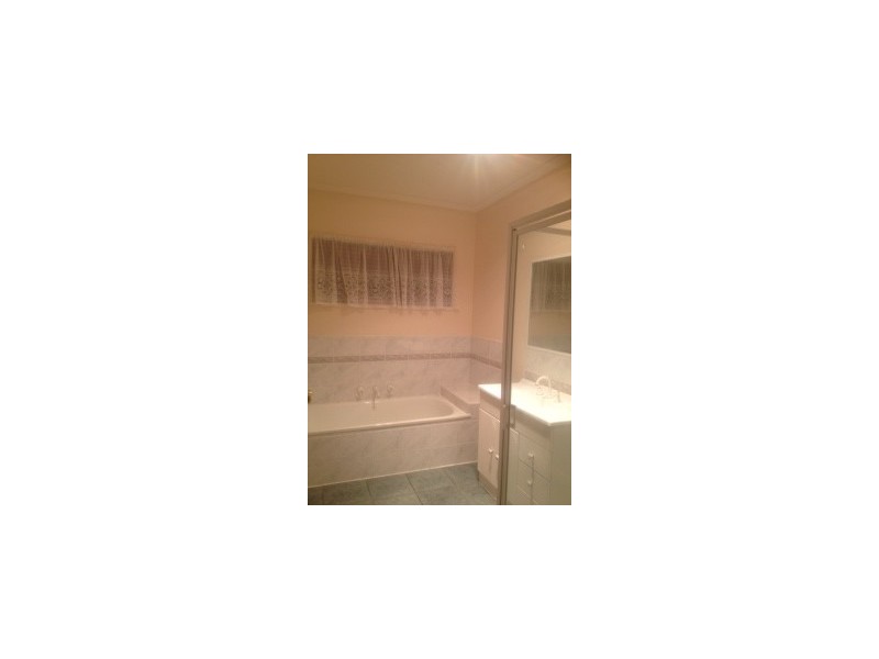 23 Ham Street, Kangaroo Flat VIC 3555