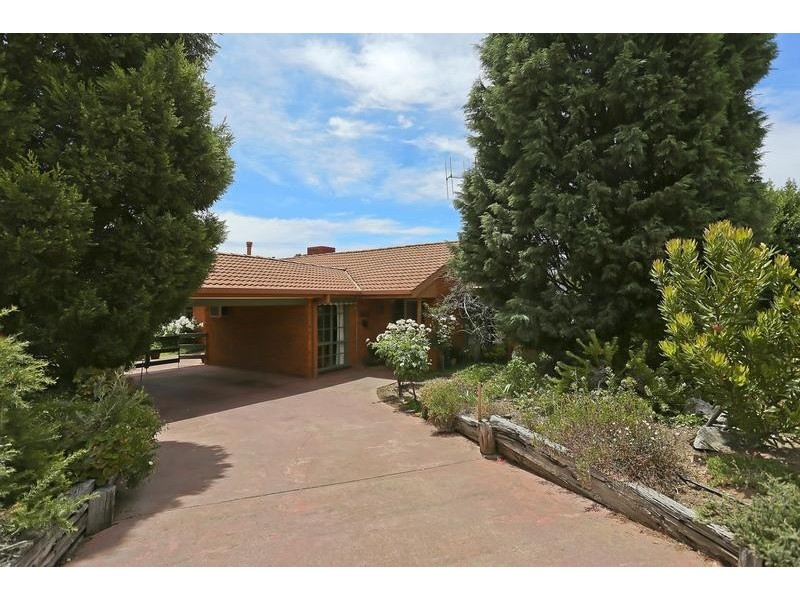 1 Teal Court, Strathdale VIC 3550