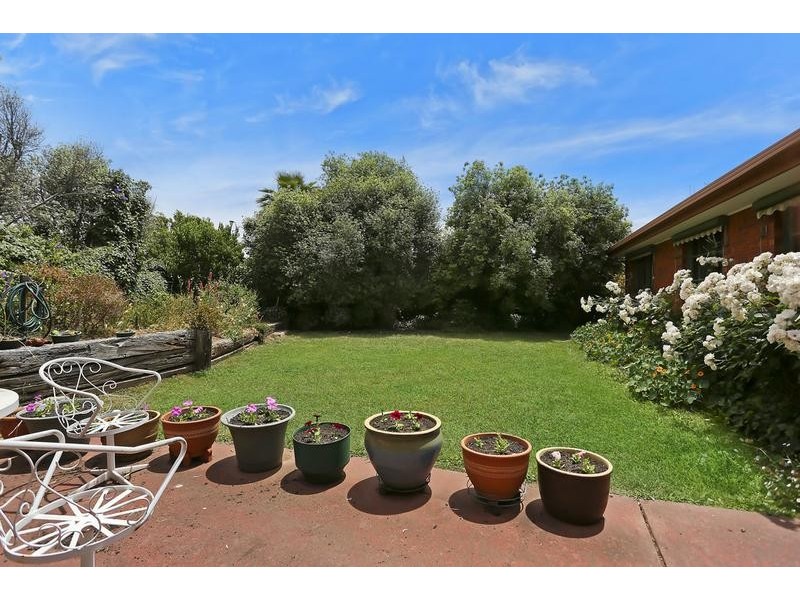 1 Teal Court, Strathdale VIC 3550