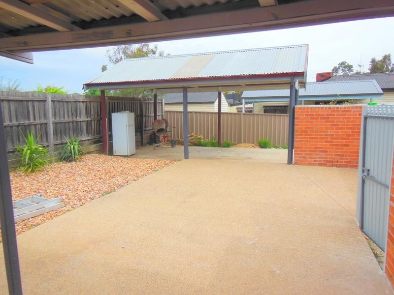 275 Eaglehawk Road, California Gully VIC 3556